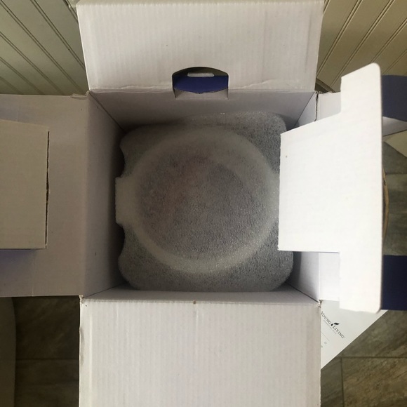 YOUNG LIVING ROSE DIFFUSER PURPLE | NEW IN BOX - Picture 8 of 9